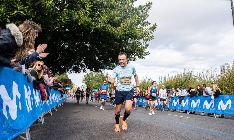Imagen corredor en una carrera