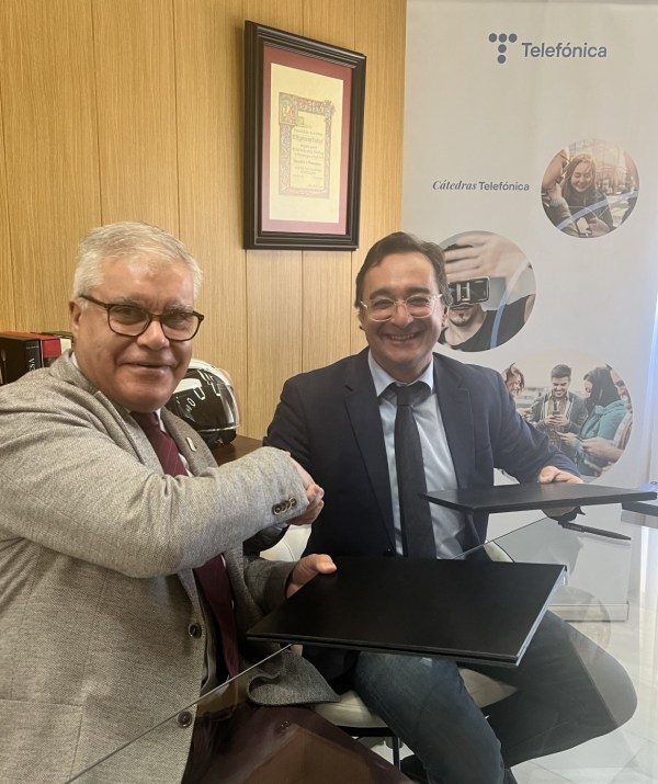 Telefónica y la Universidad de Extremadura refuerzan su colaboración con la renovación de la Cátedra